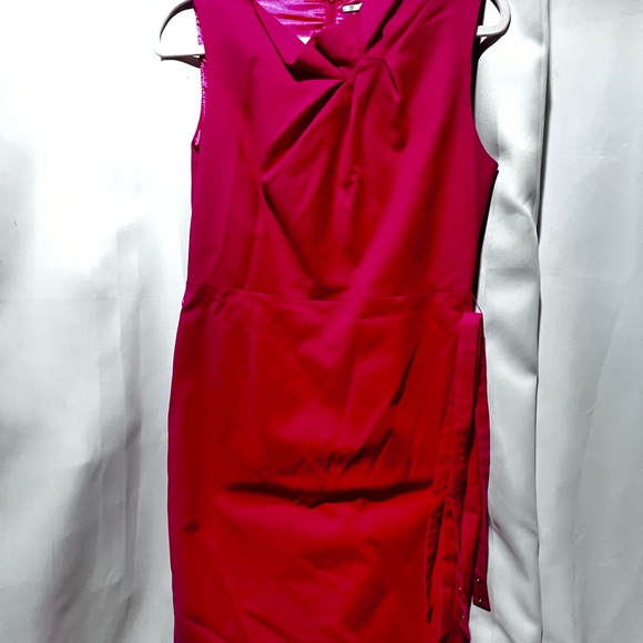 Tahari Red Twist Neck Sheath Dress Sleeveless Career Cocktail Size 12 - Picture 3 of 10